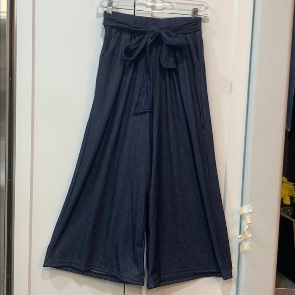Blue palazzo pants w pockets Size Small